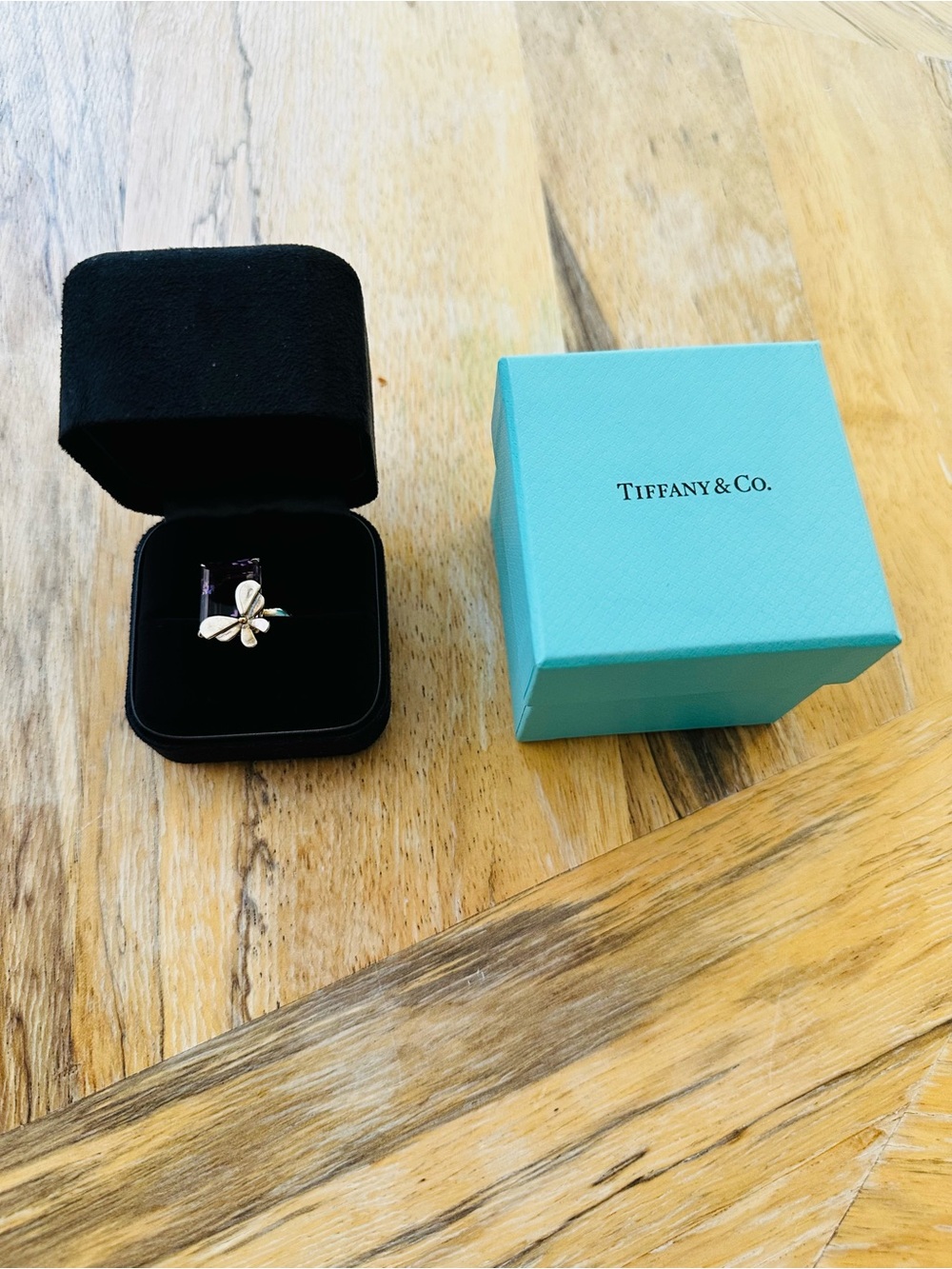 Tiffany & Co. Silver Ring with Blue-Purple Gem and Flower Accent - Picture 7 of 8